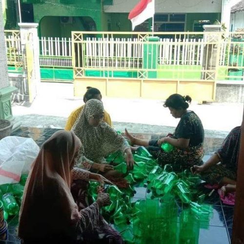 PEMANFAATAN LIMBA PLASTIK
