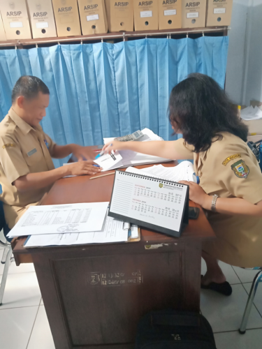 EVALUASI PELAYANAN PUBLIK DAN KETATALAKSANAAN PERANGKAT DAERAH DI KELURAHAN MOJOREJO